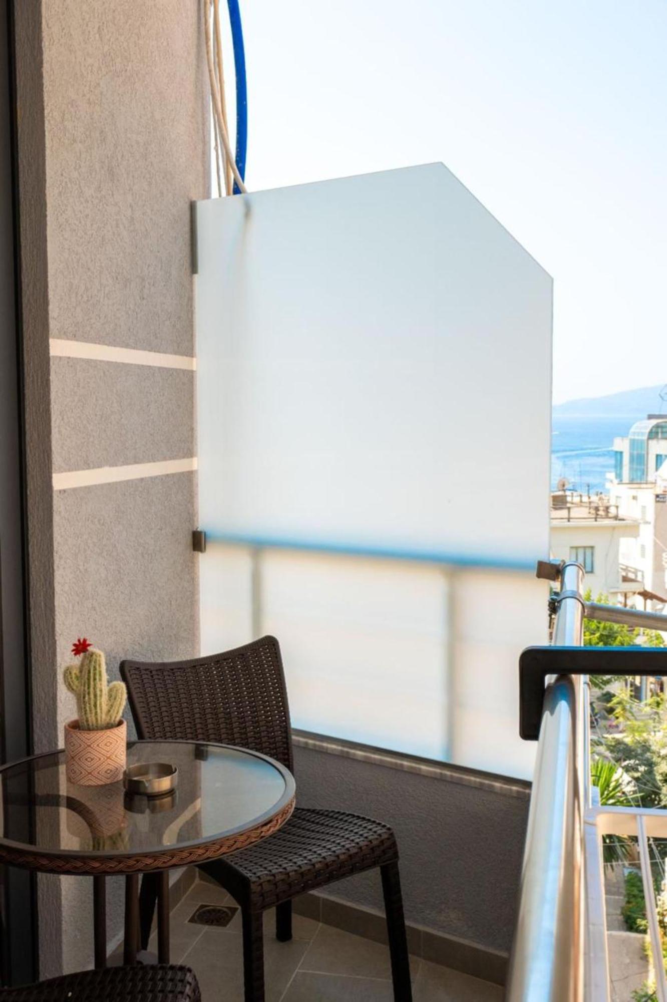 Aleksandra Apartments Sarandë Exterior foto